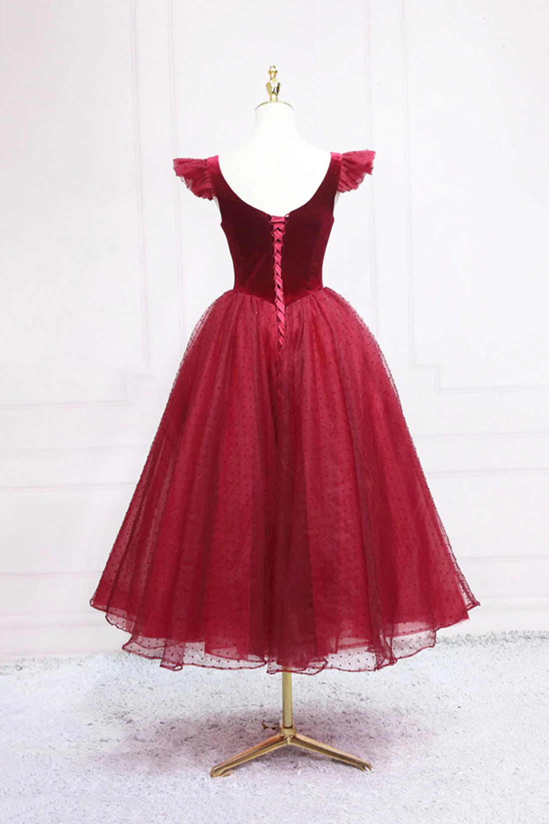 Burgundy Velvet Tulle Tea Length Prom Dress, Cute A-Line Party Dress simple gentle atmospheric and unique desi Bring summer colors to enhance white