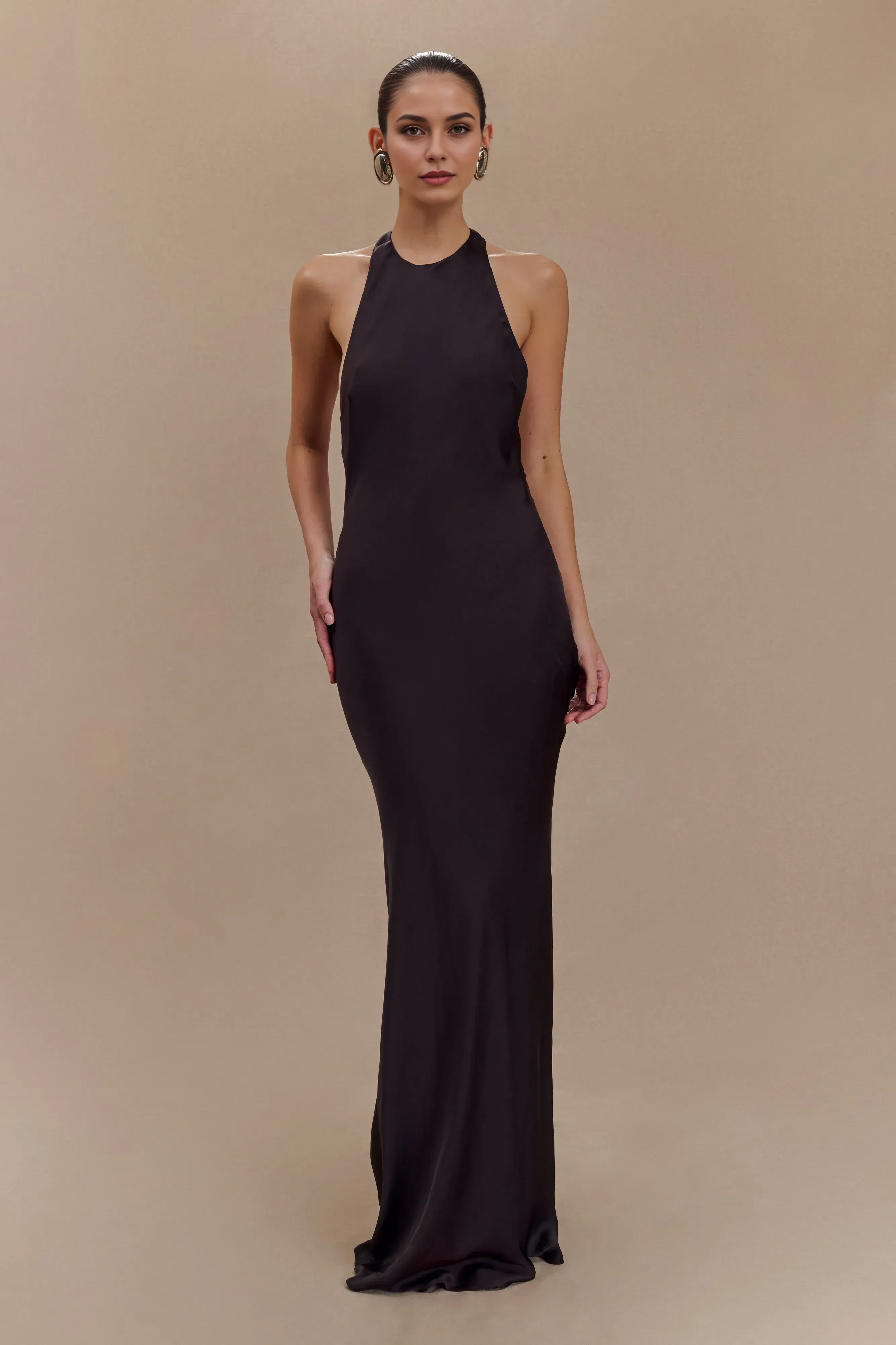 Captivating Sheath Halter Neck Sleeveless Draped Back Floor Length Prom Dress