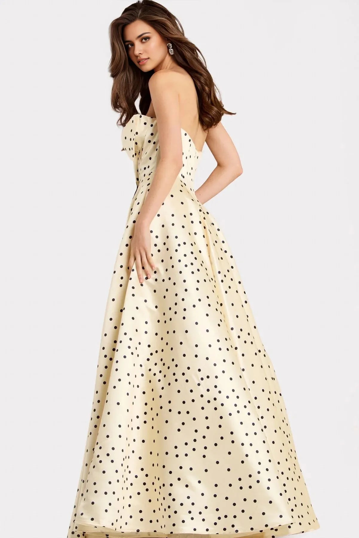 Charming Ballgown Strapless Sleeveless Open-Back Floor-Length Prom Dress