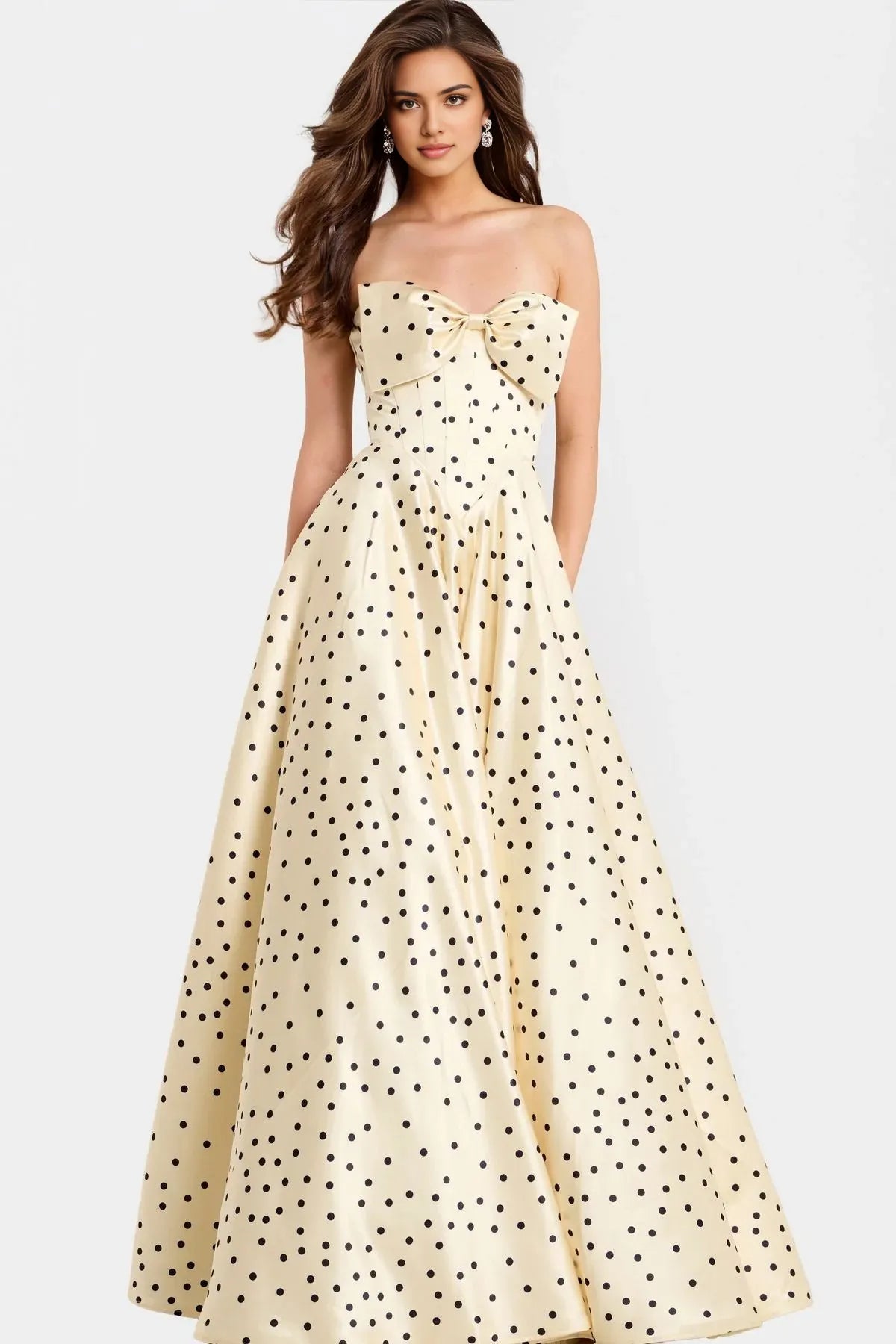 Charming Ballgown Strapless Sleeveless Open-Back Floor-Length Prom Dress