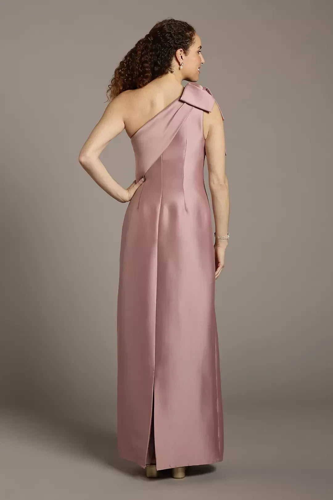 Chic One Shoulder Sleeveless Bow Detailed Back Floor Length Mother of the Bride Dress