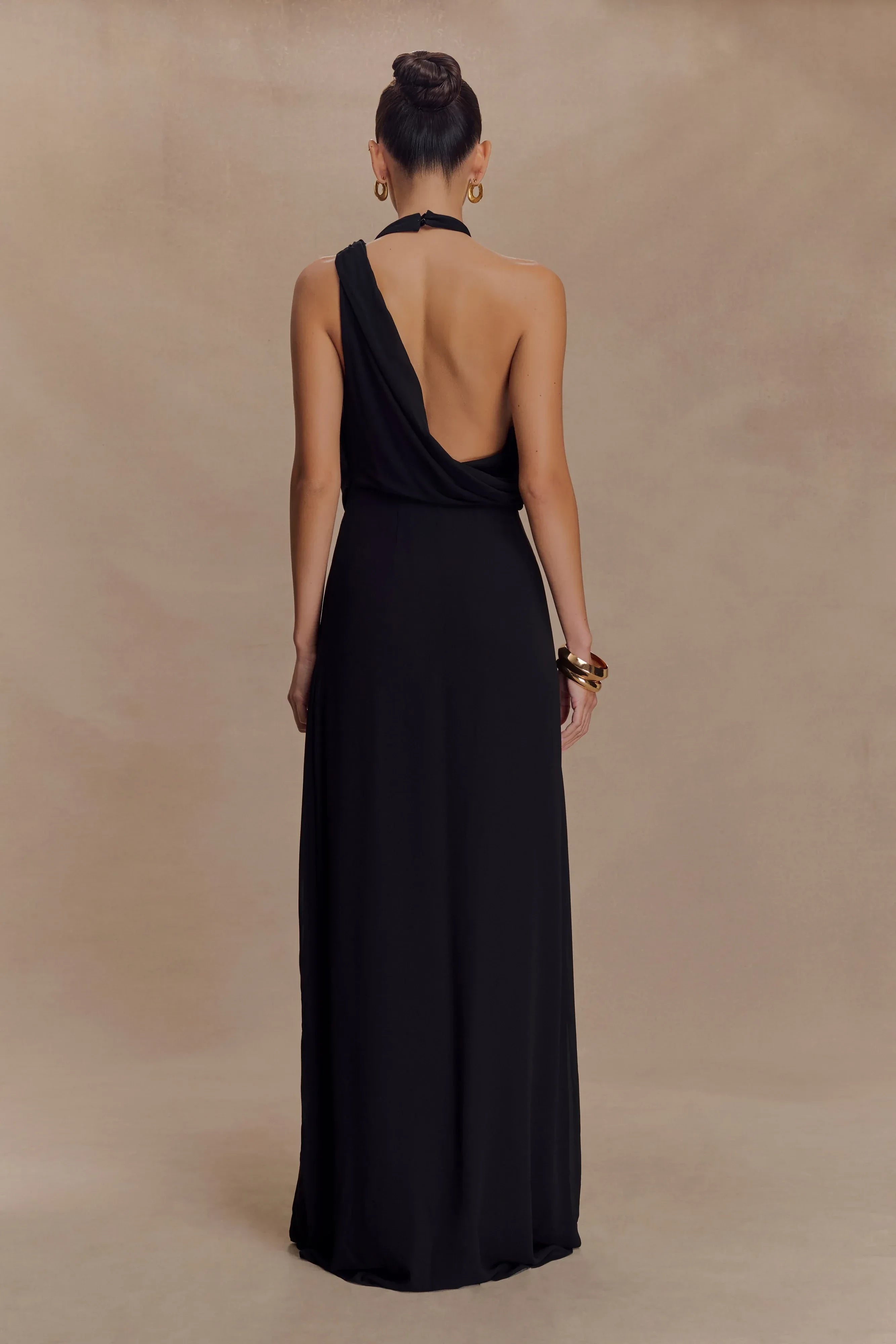 Chic Sheath Halter Neck Sleeveless Draped Open Back Floor Length Prom Dress
