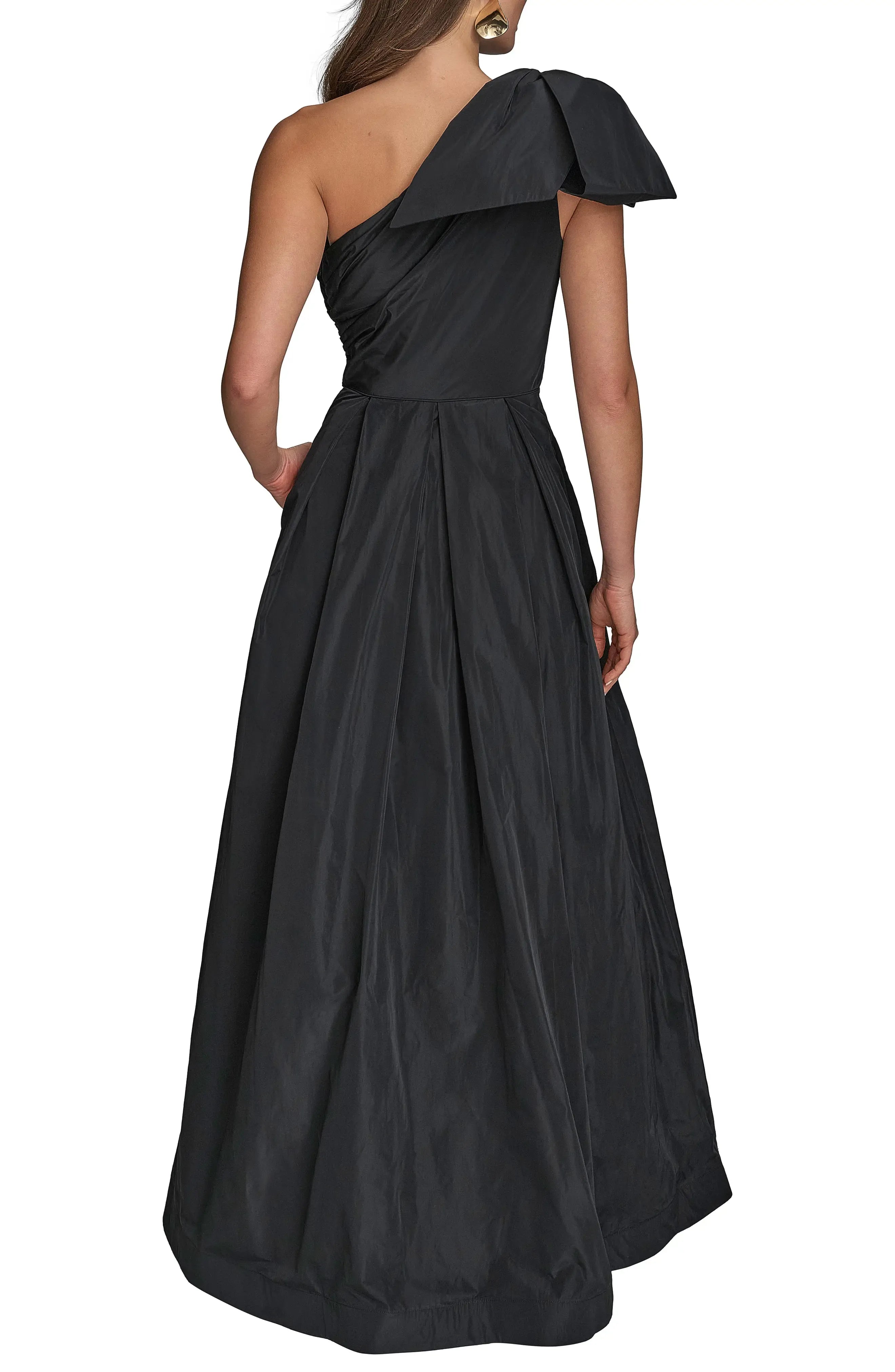 Chic Voluminous One-Shoulder Sleeveless Solid Back Floor Length Hot Sale Prom Dress