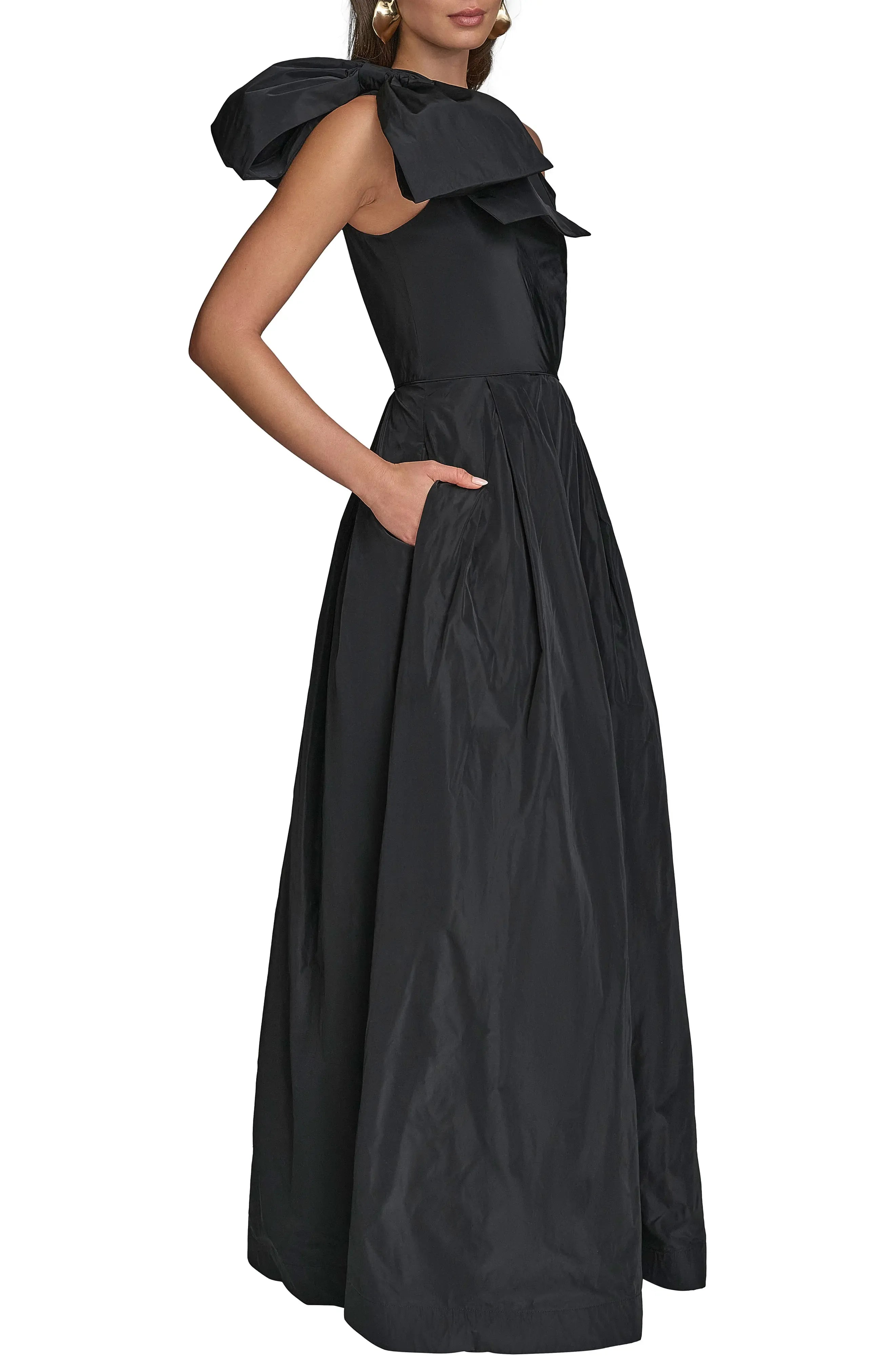 Chic Voluminous One-Shoulder Sleeveless Solid Back Floor Length Hot Sale Prom Dress
