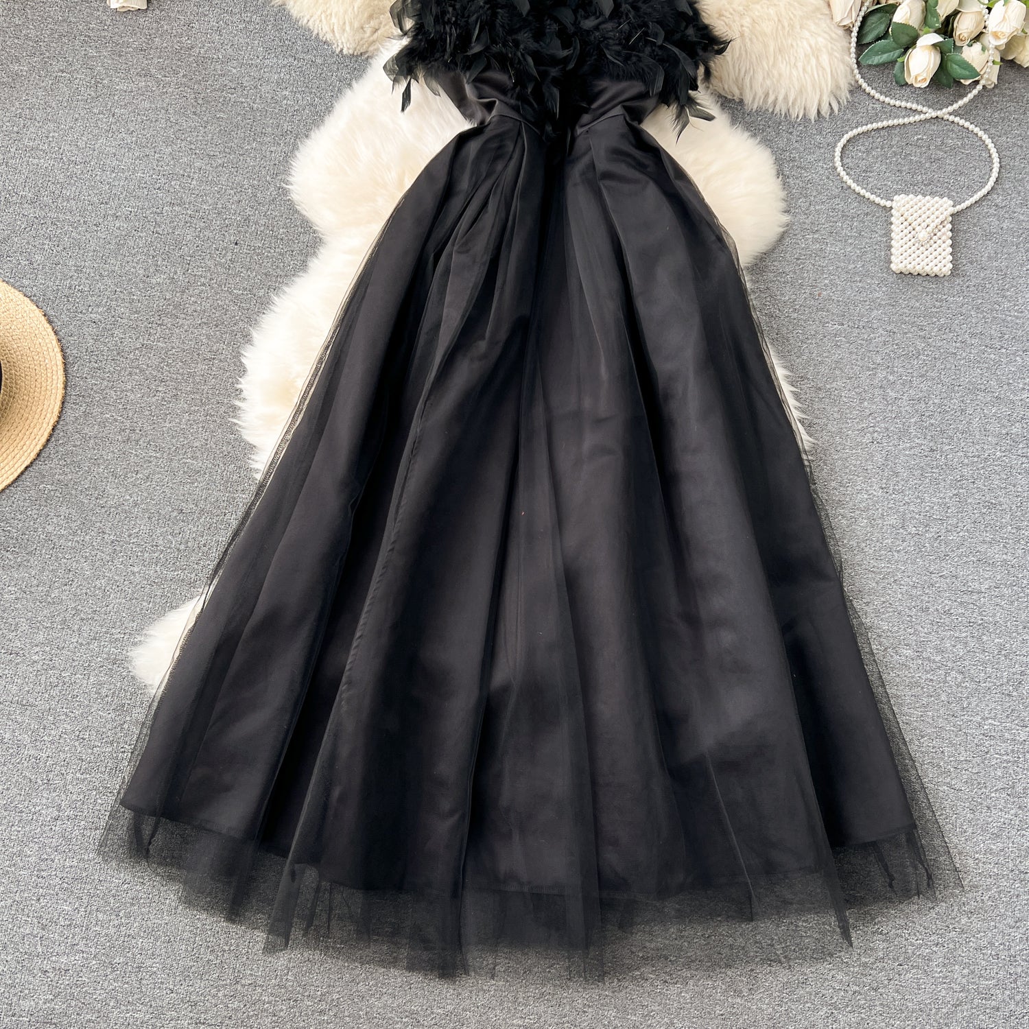 Chic A line Spaghetti Straps Black Tulle Holiday Dresses Feather Women's Dress simple gentle atmospheric and unique desi Bring summer colors to enhance whiteness