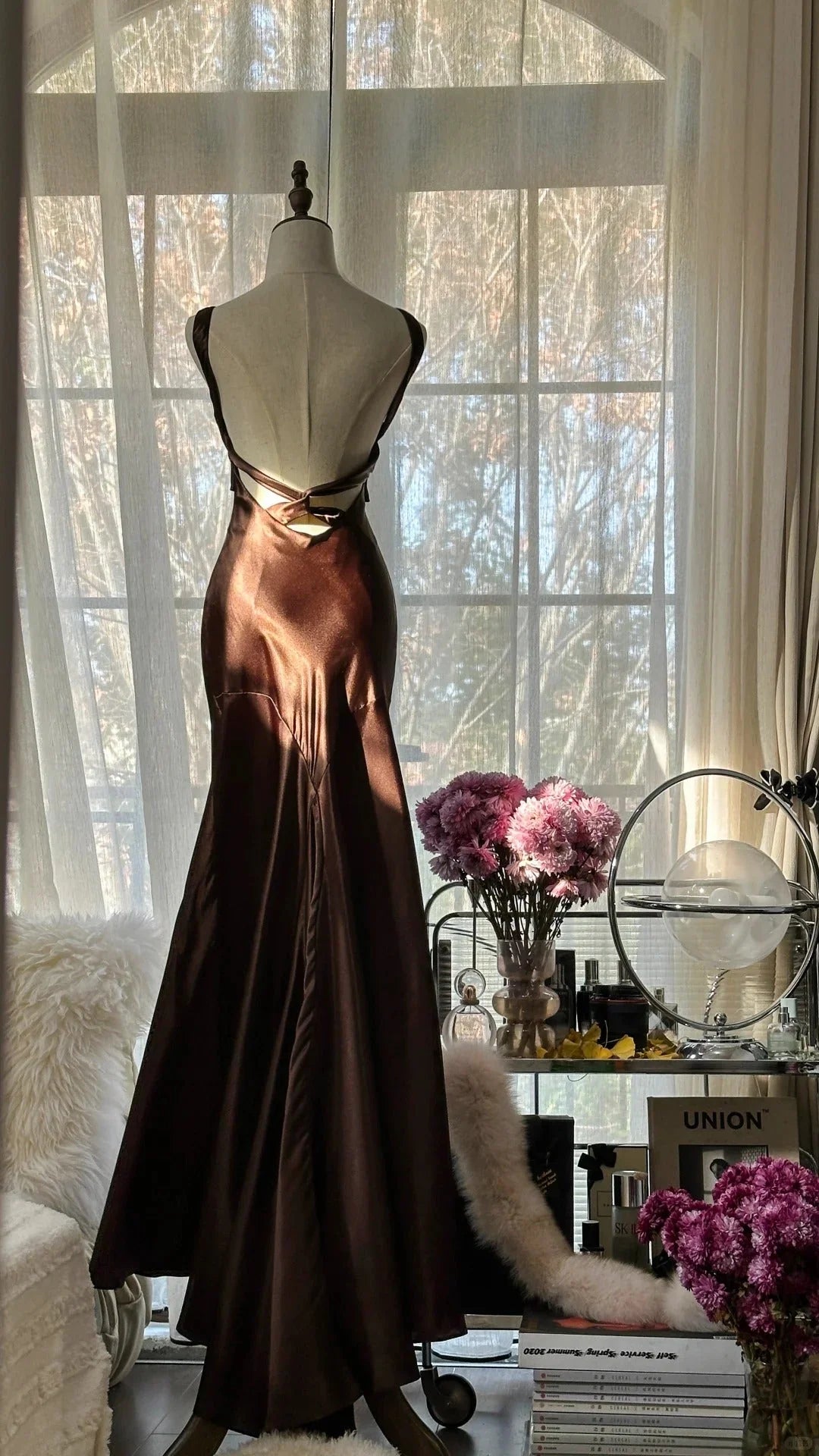 Chocolate Strapless V-Neck Long Mermaid Slim Satin Ball Gown Evening Dress simple gentle atmospheric and unique desi Bring summer colors to enhance whiteness