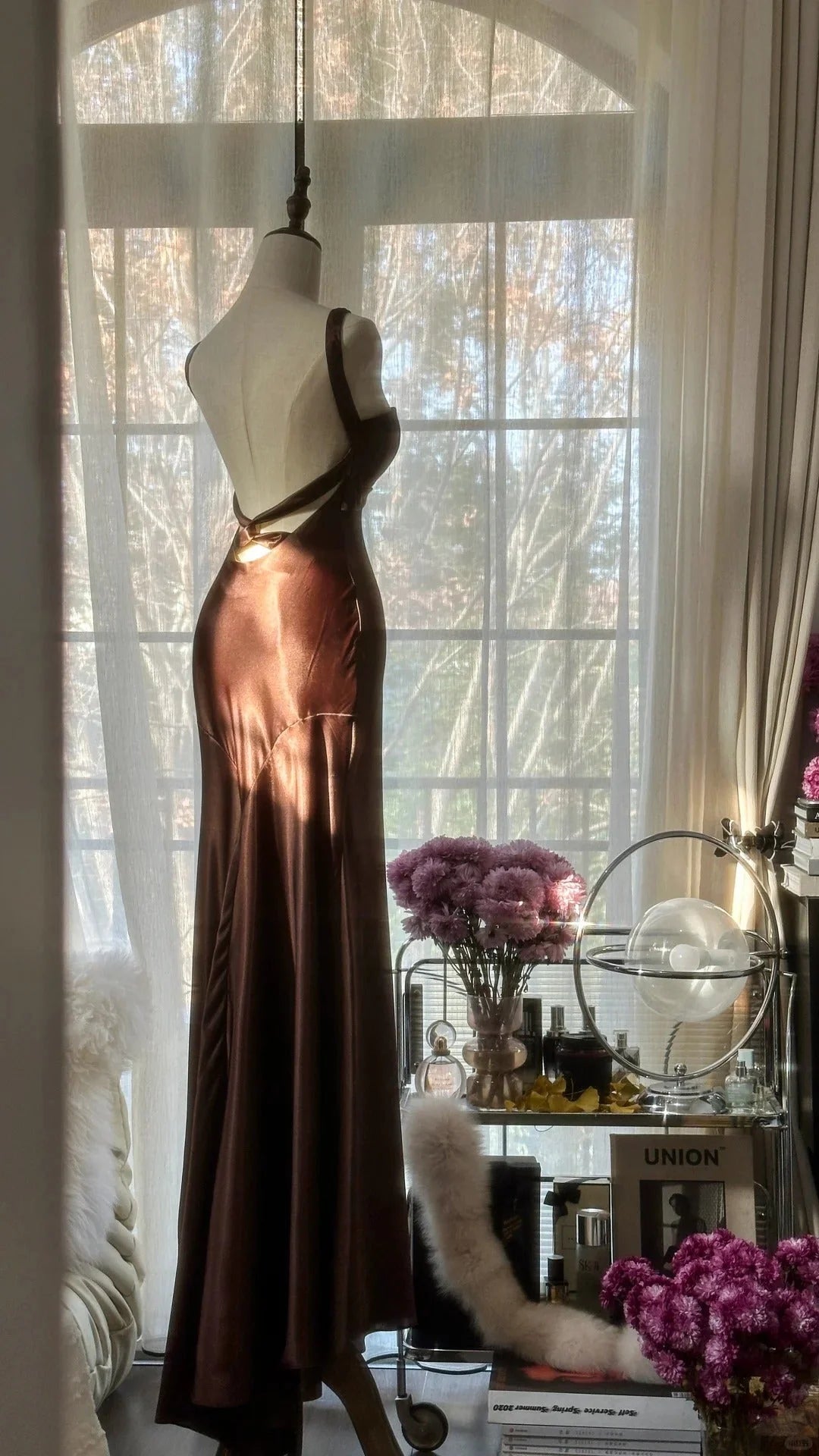Chocolate Strapless V-Neck Long Mermaid Slim Satin Ball Gown Evening Dress simple gentle atmospheric and unique desi Bring summer colors to enhance whiteness