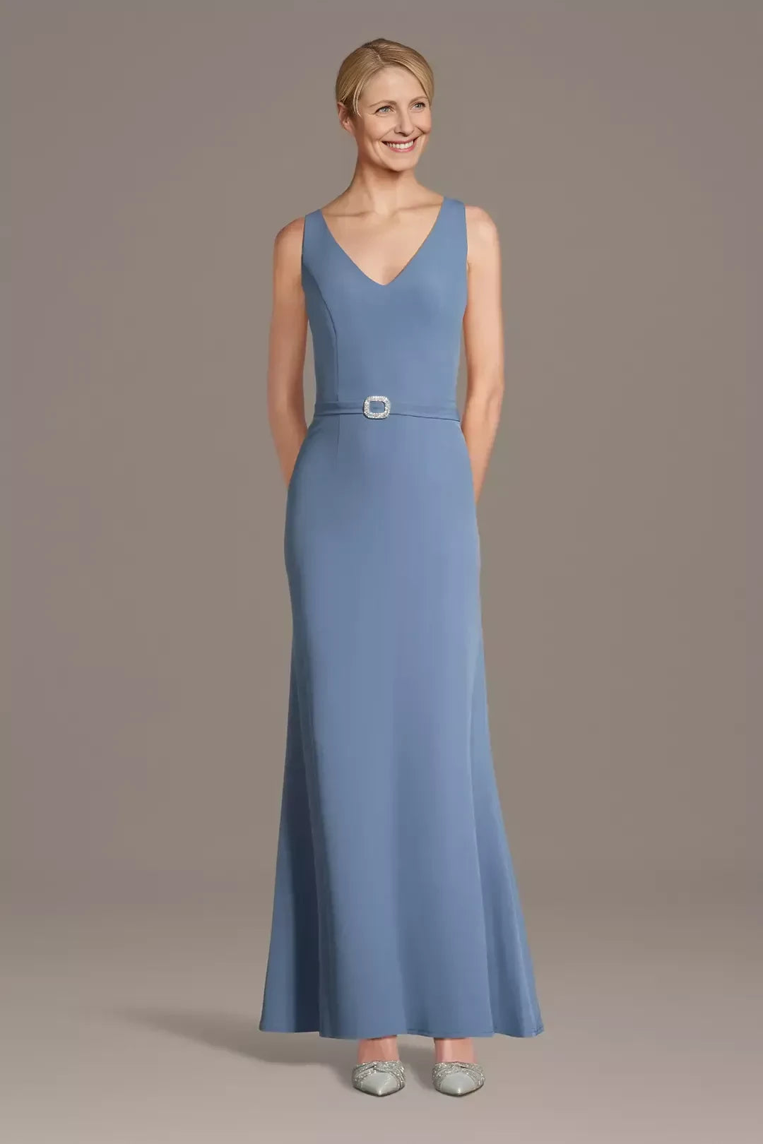 Classy Mermaid V Neck Sleeveless Belted Back Floor Length Mother of the Bride Dress