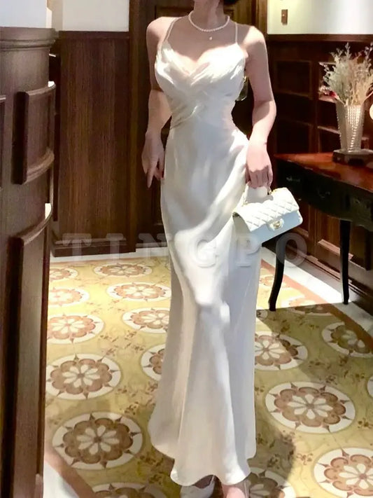 Classy Sheath Spaghetti Straps Sleeveless White Long Prom Dresses Evening Dress gowns evening dresses ﻿ gentle atmospheric and unique desi Bring summer colors to enhance whiteness