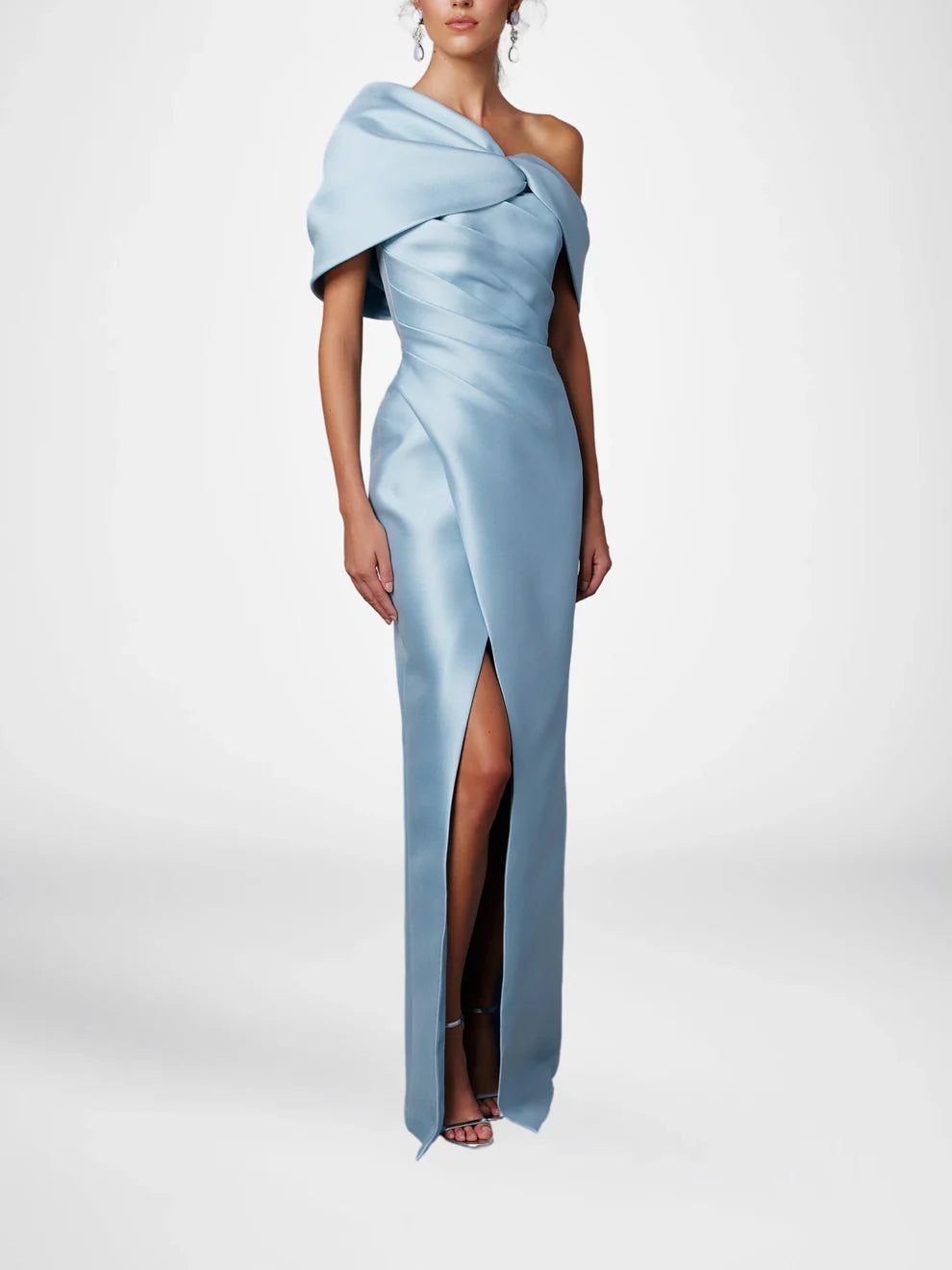 Column One-Shoulder Half Sleeves Floor-Length Mother of the Bride Dresses with Ruffles simple gentle atmospheric and unique desi Bring summer colors to enhance whiteness