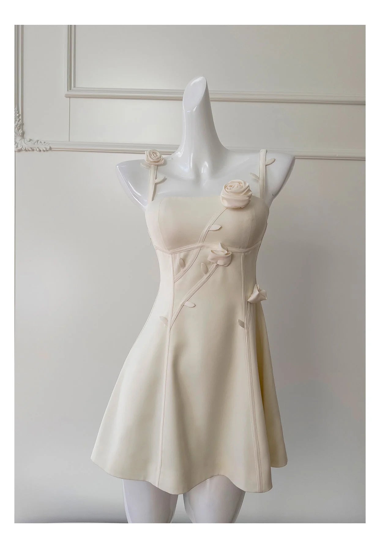 Cute A Line Spaghetti Straps Satin Formal 8th Grade Homecoming Dresses Middle School Short Cocktail Gowns Graduation Dress Hoco Outfits simple gentle atmospheric and unique desi Bring summer colors to enhance whiteness