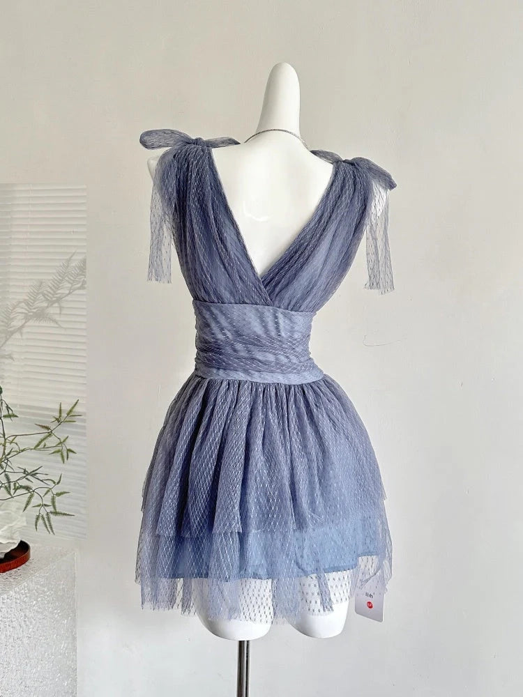 Cute A Line V Neck Tulle Gray Formal 8th Grade Homecoming Dresses Middle School Short Cocktail Gowns Graduation Dress Hoco Outfits simple gentle atmospheric and unique desi Bring summer colors to enhance whiteness