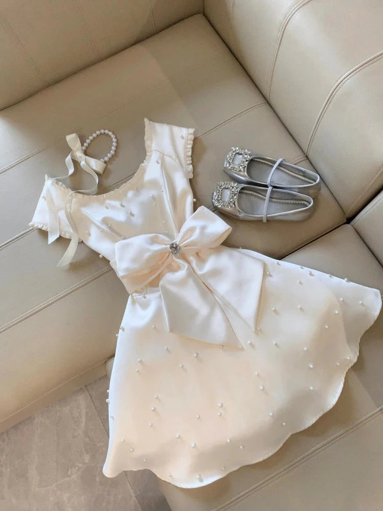 Cute A Line White Satin Pearls Formal 8th Grade Homecoming Dresses Middle School Short Cocktail Gowns Graduation Dress Hoco Outfits  simple gentle atmospheric and unique desi Bring summer colors to enhance whiteness