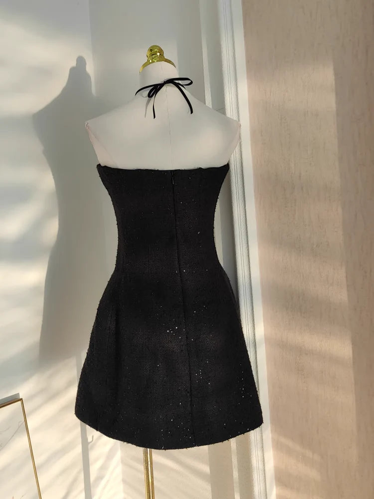 Cute A line Halter Black Short Homecoming Dresses Little Black Birthday Outfits simple gentle atmospheric and unique desi Bring summer colors to enhance whiteness