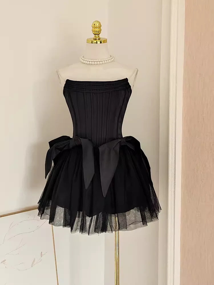 Cute A line Strapless Black Travel Vacation Dresses simple gentle atmospheric and unique desi Bring summer colors to enhance whiteness