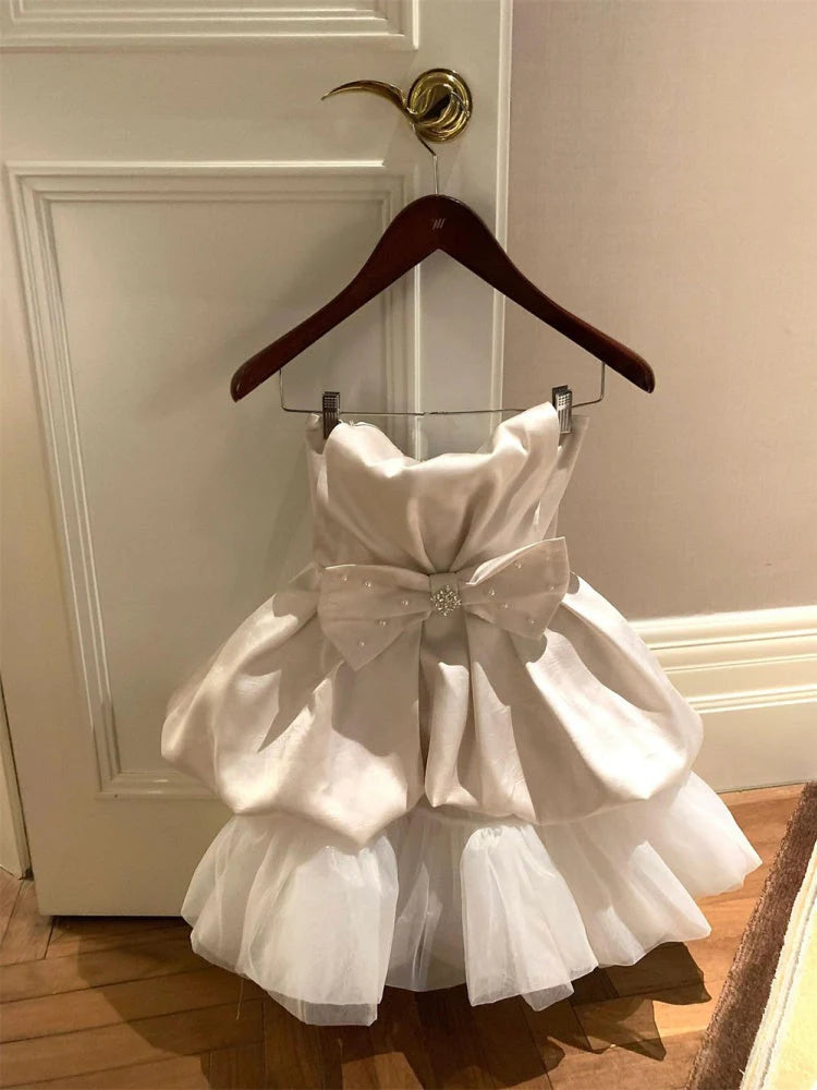 Cute Ball Gown Strapless White Satin Formal 8th Grade Homecoming Dresses Middle School Short Cocktail Gowns Graduation Dress Hoco Outfits simple gentle atmospheric and unique desi Bring summer colors to enhance whiteness