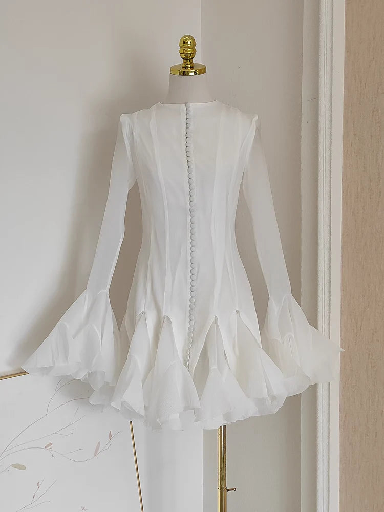 Cute Sheath Scoop Neckline White Long Sleeves Short Homecoming Dresses Birthday Outfits simple gentle atmospheric and unique desi Bring summer colors to enhance whiteness