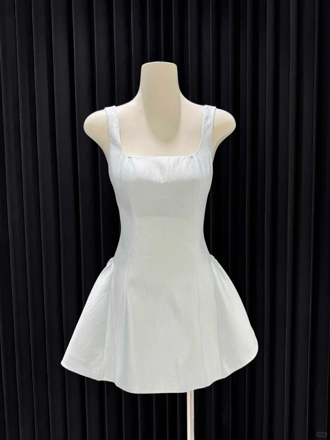Cute Square Neck White Backless Satin A Line Short Party Dress Formal Graduation Homeocming Dress With Bow simple gentle atmospheric and unique desi Bring summer colors to enhance whiteness