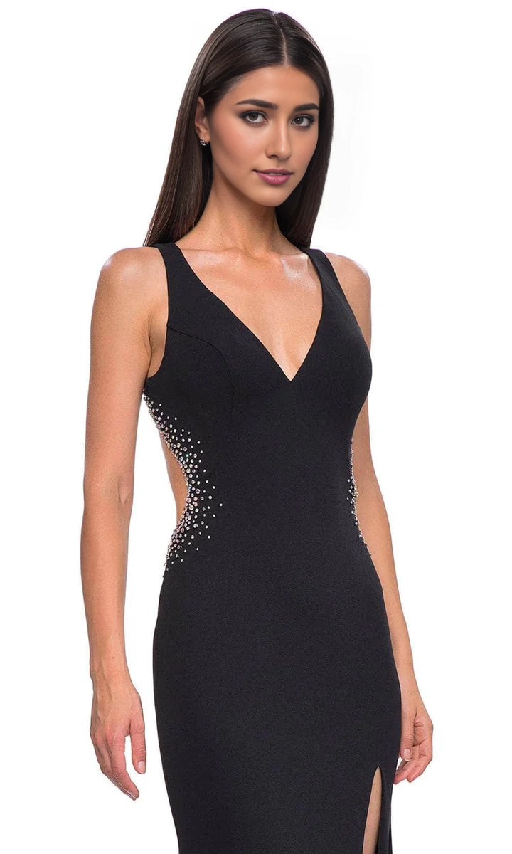 Cutout Back Wide Straps Prom Gown simple gentle atmospheric and unique desi Bring summer colors to enhance whiteness