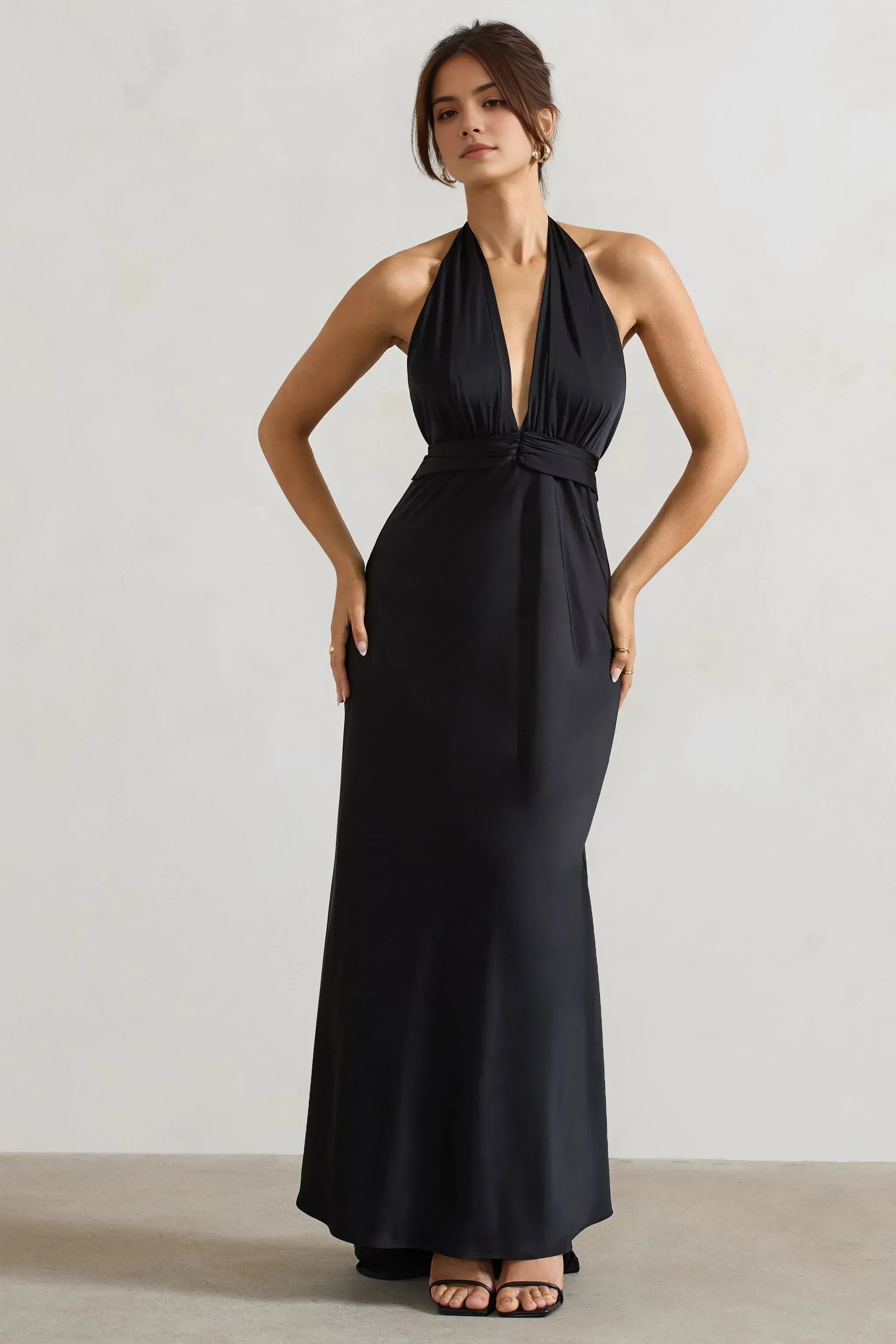 Daring Mermaid Halter Neck Plunge Front Sleeveless Open Back Floor Length Prom Dress