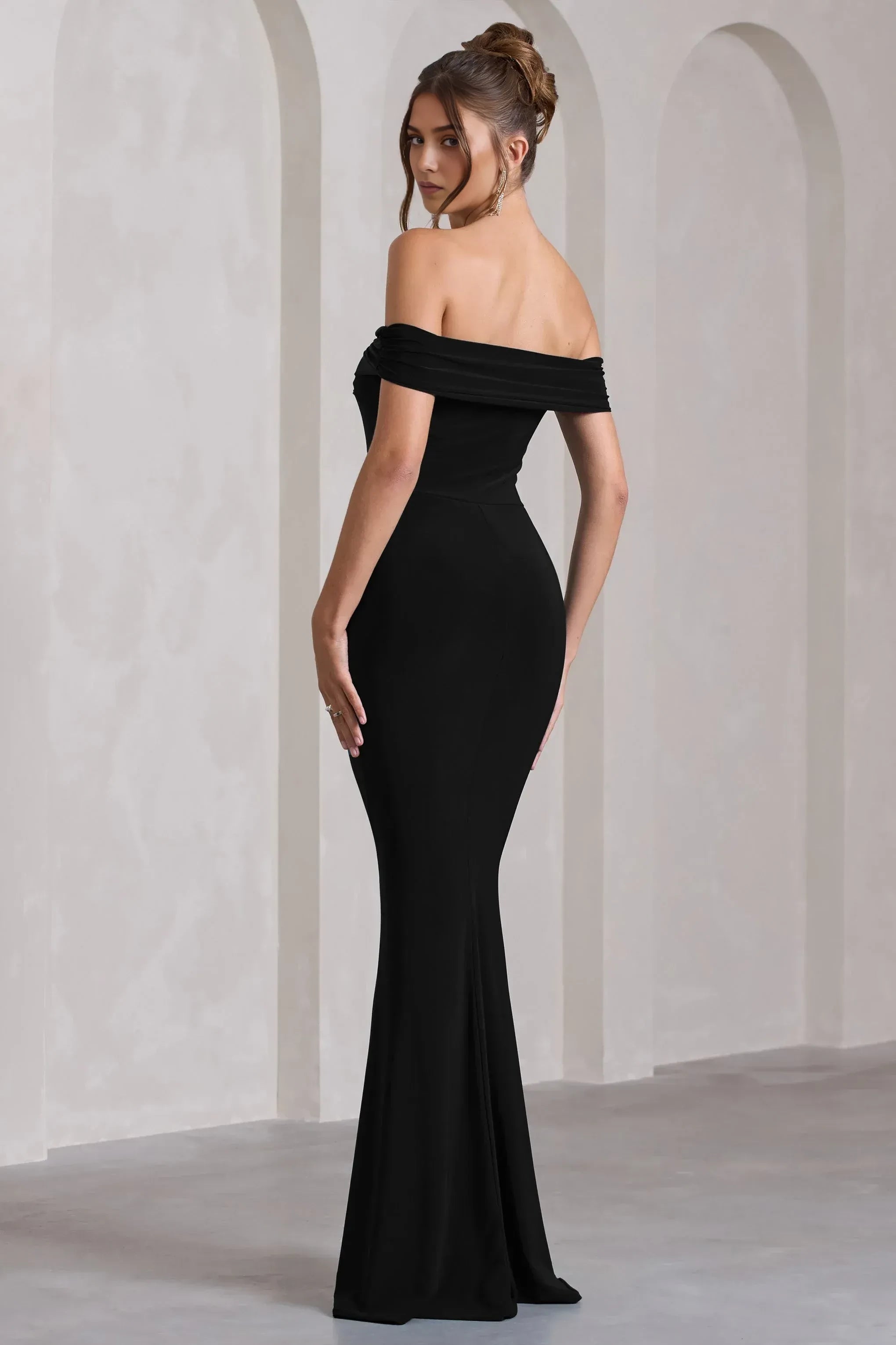 Daring Mermaid Off Shoulder Draped Accent Sleeveless High Slit Floor Length Prom Dress