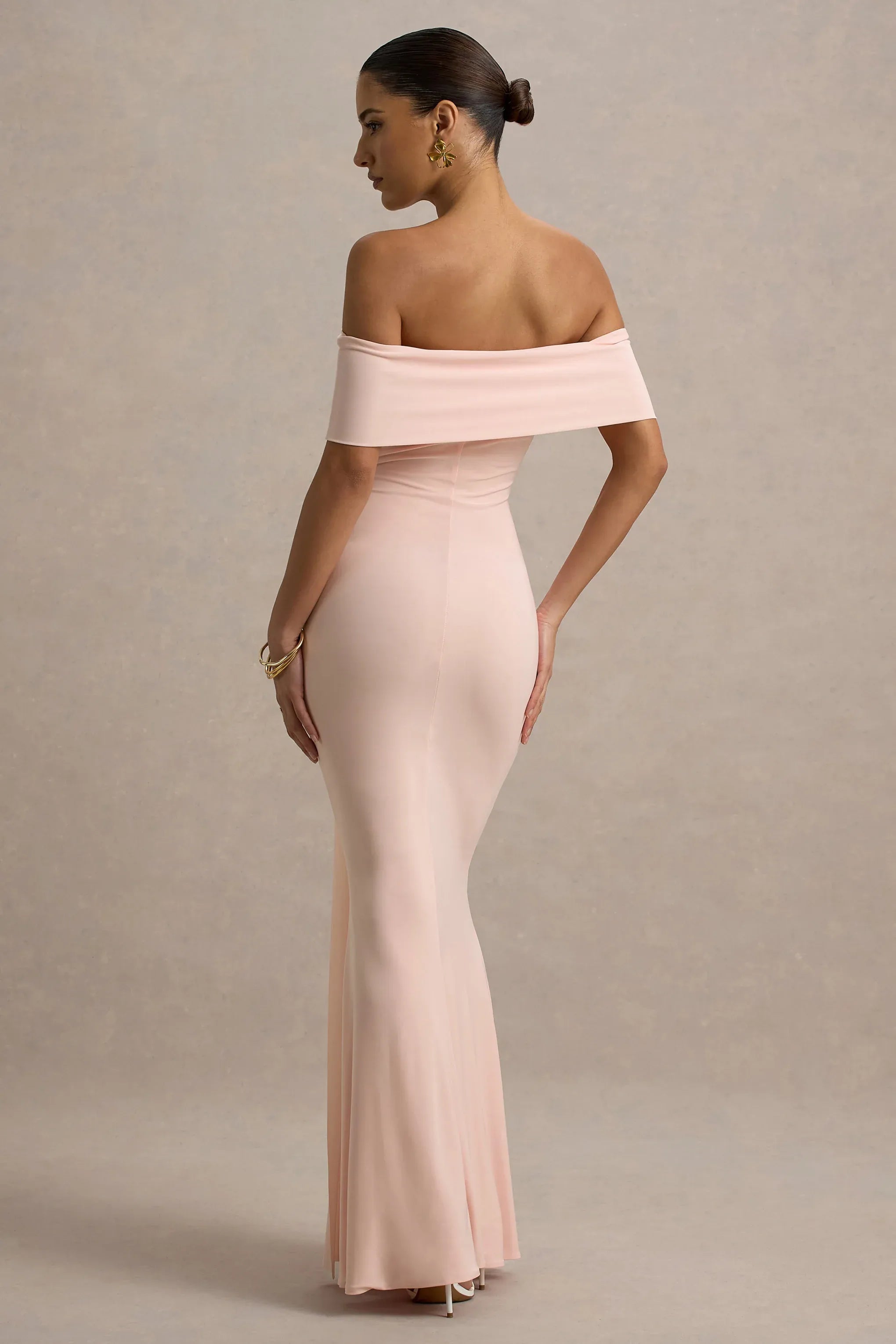 Daring Mermaid Off Shoulder Sleeveless Ruched Floor Length Evening Dress