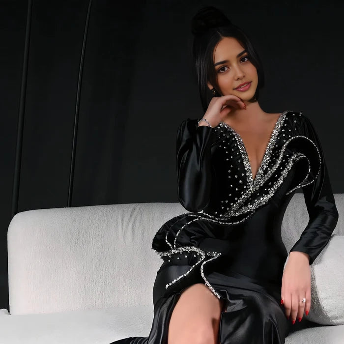 Designer Column V-neck Long Sleeve Rhinestone Satin Black Prom Gown Simple gentle atmospheric and unique design