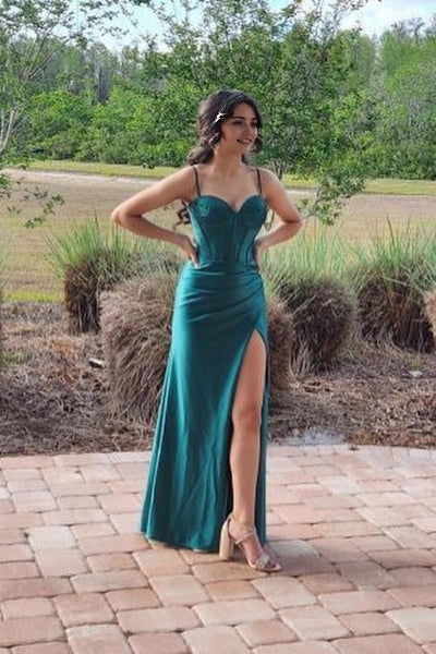 Designer Long Dark Green Sleeveless Spaghetti Straps Prom Gowns With Trendy Slit Simple gentle atmospheric and unique design