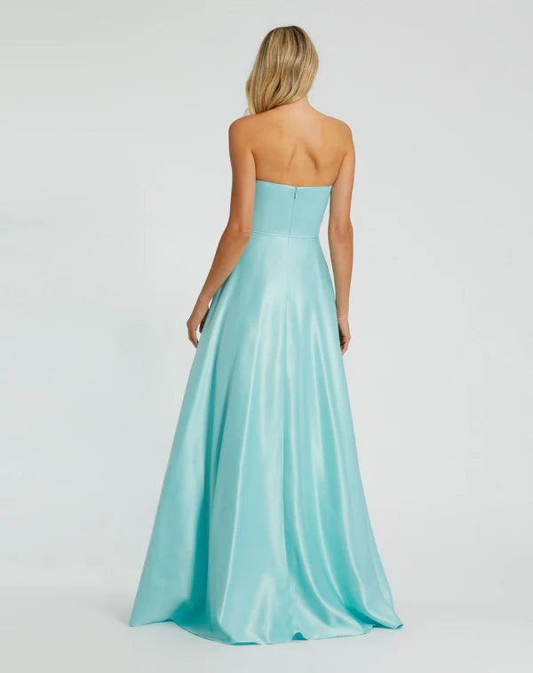 Dreamy A-Line Strapless Sleeveless Open-Back Floor-Length Prom Dress