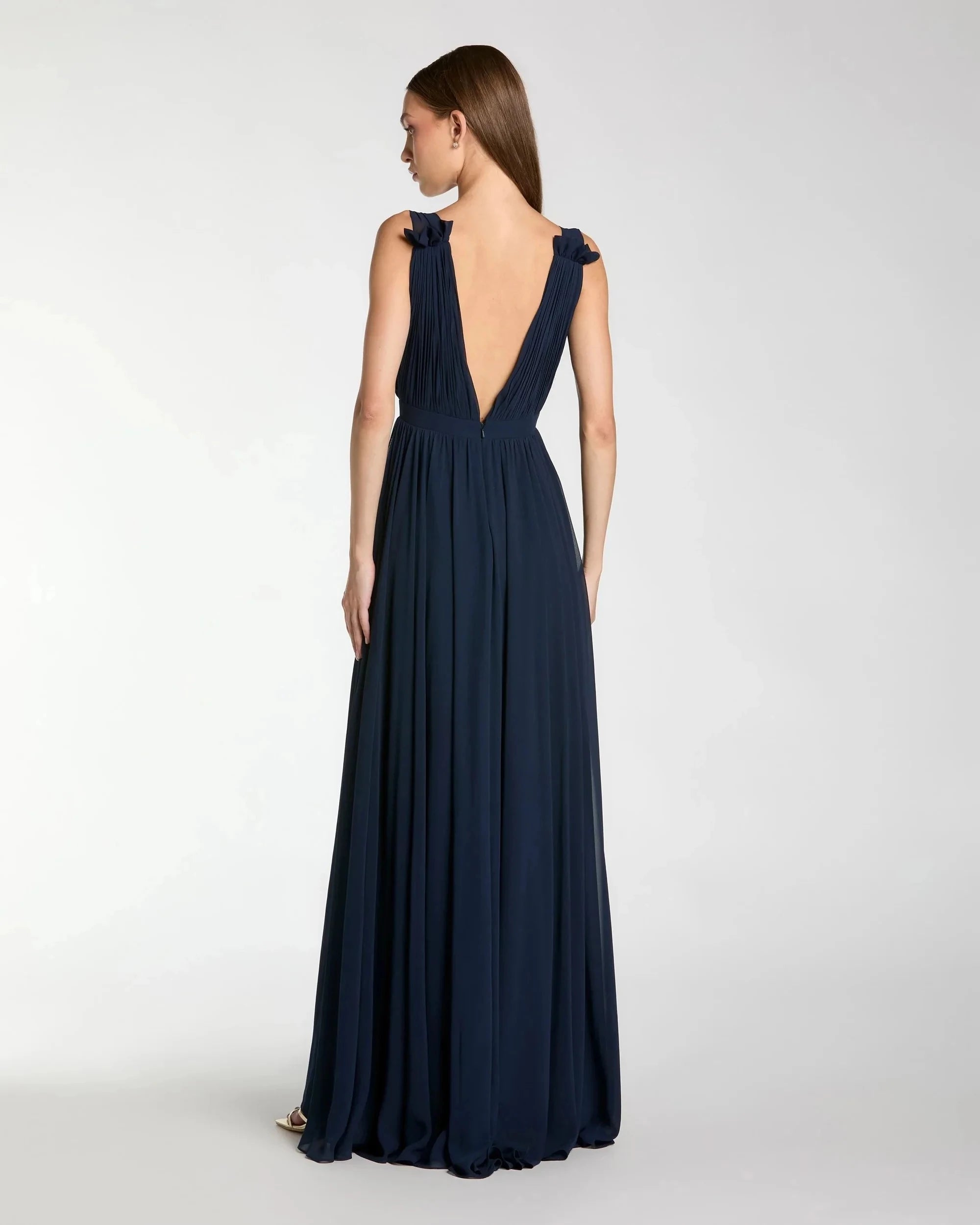 Elegant A-Line V-Neck Sleeveless Open-Back Floor-Length Chiffon Prom Dress