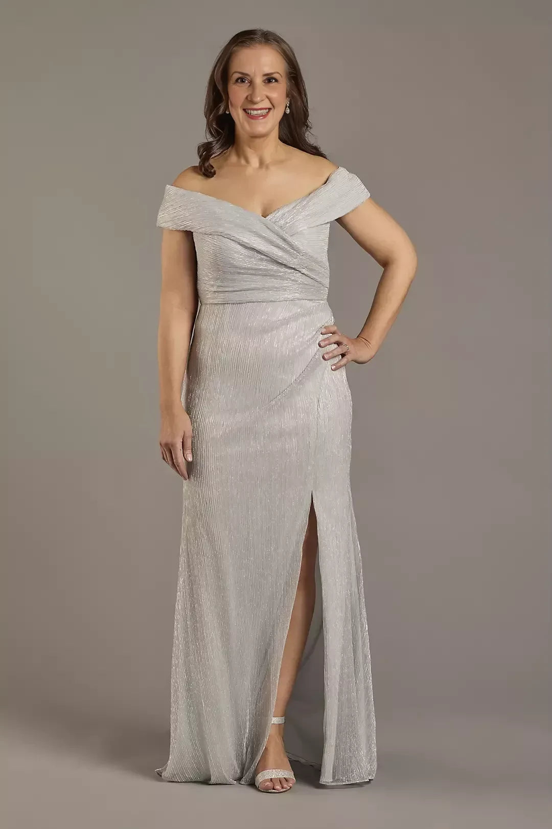Elegant Mermaid Off Shoulder Sleeveless Zipper Back Floor Length Mother of the Bride Dress
