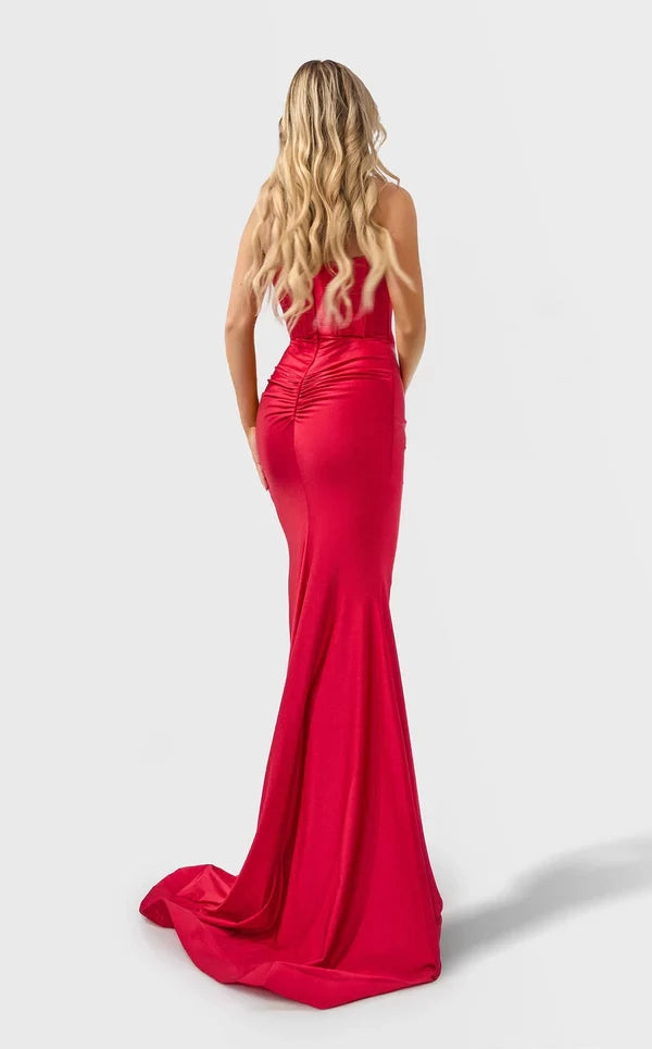 Elegant Mermaid Strapless Sleeveless Open-Back Floor-Length Prom Dress