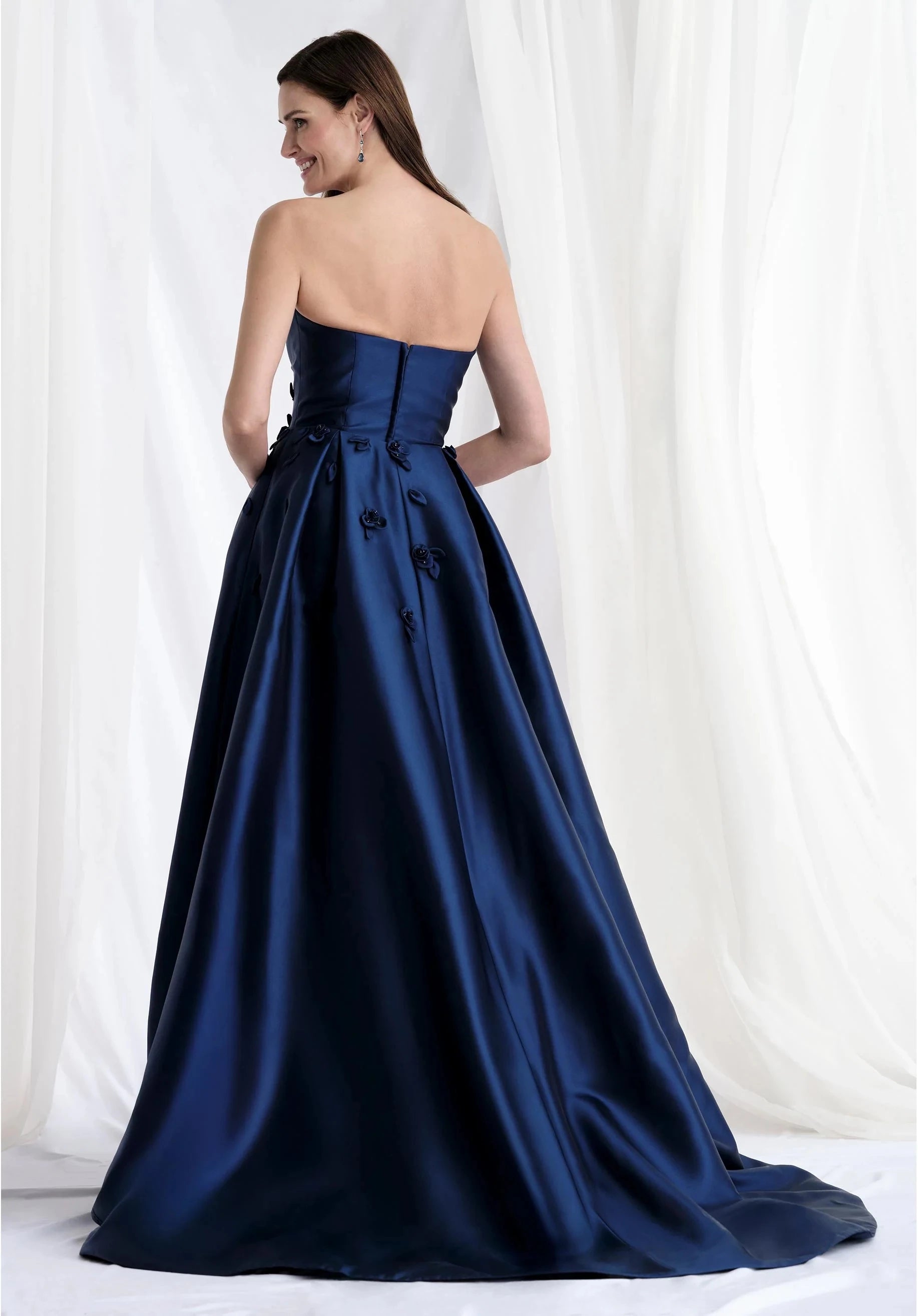 Elegant Mermaid Strapless Sleeveless Zipper-Back Floor-Length Prom Dress