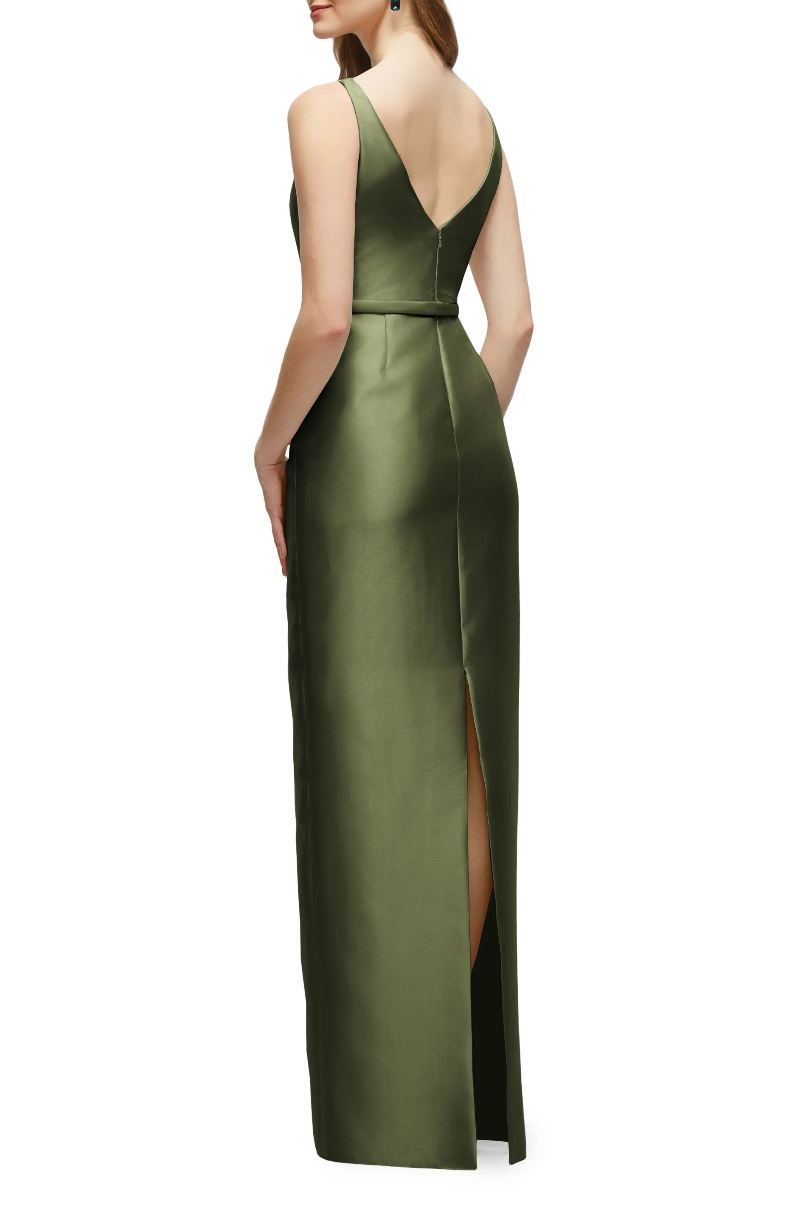 Elegant Sheath Boat Neck Sleeveless V Back Maxi For Adults Evening Dress