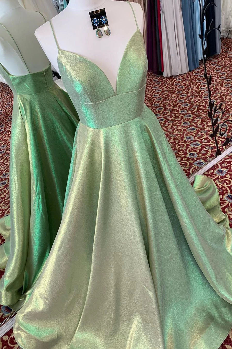 Elegant A-Line Empire V-Neck Green Long Prom Dress with Straps simple gentle atmospheric and unique desi Bring summer colors to enhance whiteness