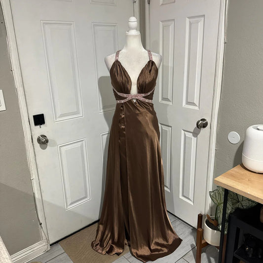 Elegant Long Satin V Neck Ball Gown Evening Dress Party Dress simple gentle atmospheric and unique desi Bring summer colors to enhance whiteness
