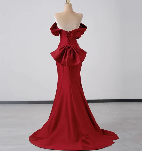 Elegant Mermaid Off The Shoulder Red Satin Prom Dresses Formal Summer Wedding Guest Dresses Wedding Guest Outfits simple gentle atmospheric and unique desi Bring summer colors to enhance whiteness