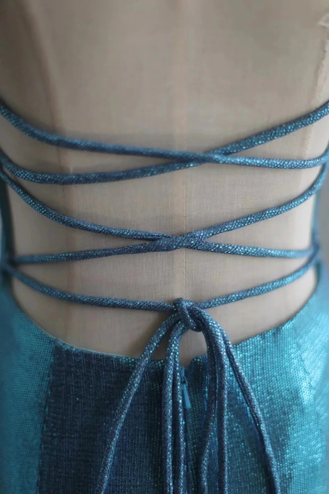 Elegant Satin Long Mermaid Slim Fit Floor Length Ball Gown Evening Gown Prom Dress simple gentle atmospheric and unique desi Bring summer colors to enhance whiteness