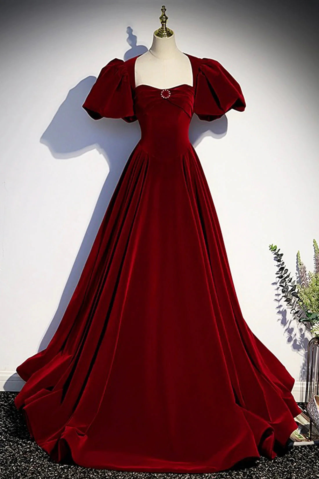 Elegant Velvet Floor Length Prom Dress Burgundy Open Back Short Sleeve Evening Dress simple gentle atmospheric and unique desi Bring summer colors to enhance white