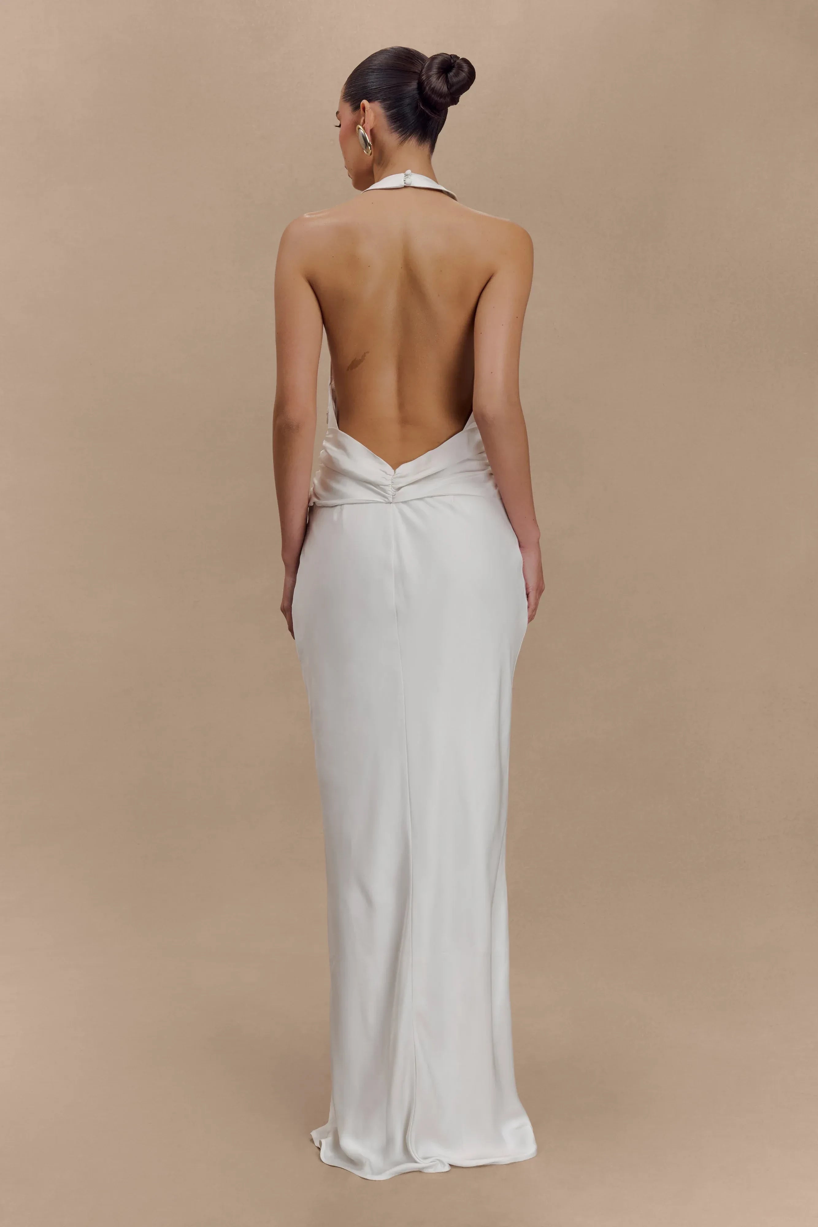 Enchanting Sheath Halter Neck Sleeveless Open Back Floor Length Prom Dress