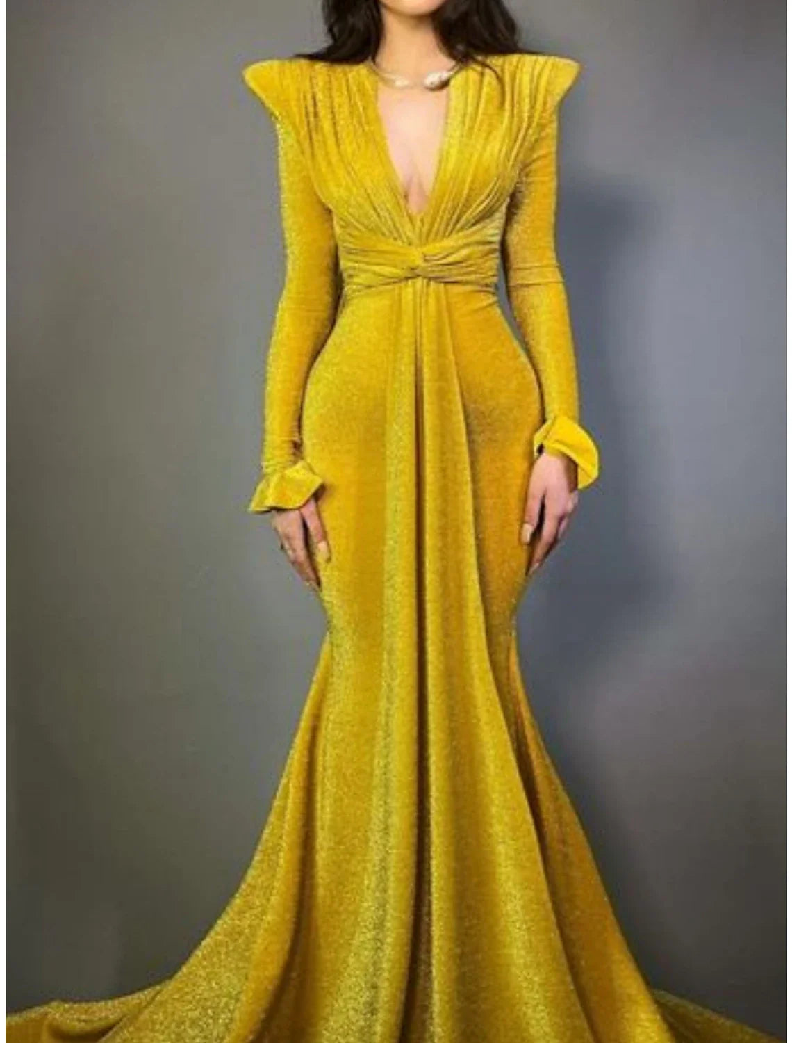 Evening Gown Elegant Dress Formal Court Train Christmas Long Sleeve V Neck Lurex Fabric with Glitter Pleats Ruched simple gentle atmospheric and unique desi Bring summer colors to enhance whiteness