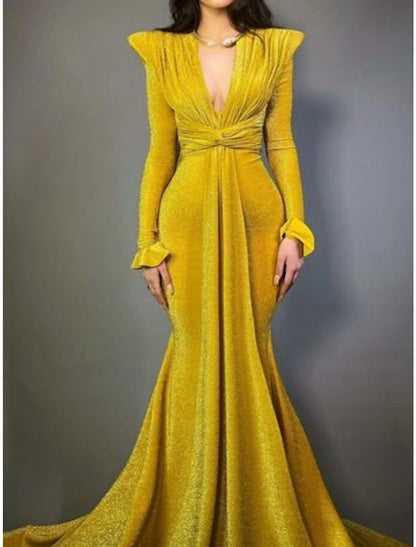 Evening Gown Elegant Dress Formal Court Train Christmas Long Sleeve V Neck Lurex Fabric with Glitter Pleats Ruched simple gentle atmospheric and unique desi Bring summer colors to enhance whiteness
