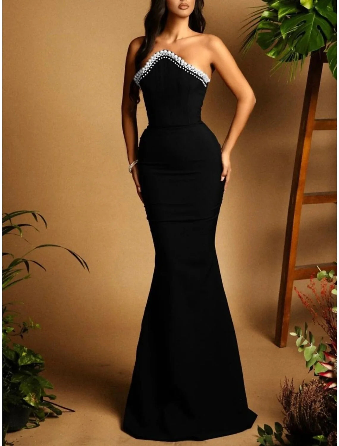 Evening Gown Elegant Dress Formal Sweep / Brush Train Black Dress Sleeveless Strapless Stretch Fabric with Ruched Beading simple gentle atmospheric and unique desi Bring summer colors to enhance whiteness