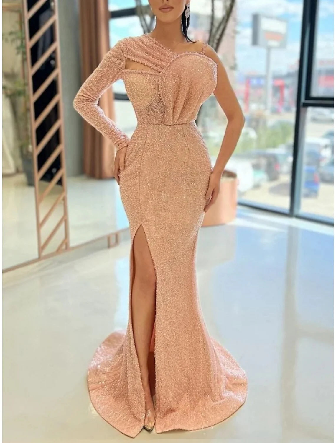 Evening Gown Elegant Dress Formal Sweep / Brush Train Long Sleeve One Shoulder Sequined with Glitter Pleats Ruched simple gentle atmospheric and unique desi Bring summer colors to enhance whiteness