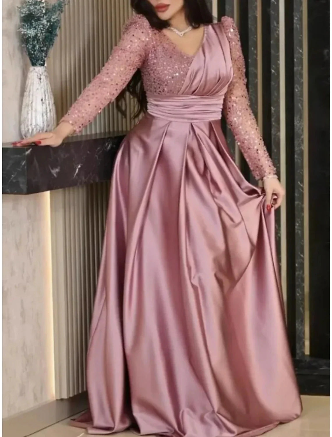 Evening Gown Elegant Dress Formal Sweep Brush Train Long Sleeve V Neck Satin with Pleats Ruched Sequin simple gentle atmospheric and unique desi Bring summer colors to enhance whiteness
