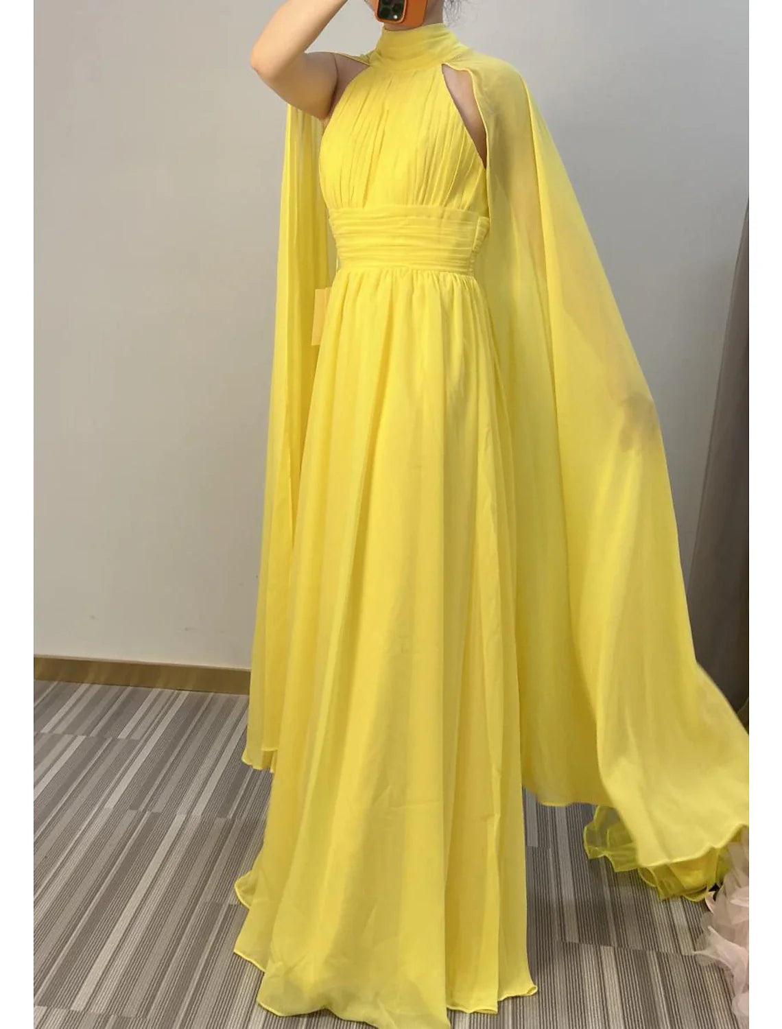 Evening Gown Elegant Dress Formal Wedding Guest Floor Length Sleeveless High Neck Capes Chiffon with Ruched simple gentle atmospheric and unique desi Bring summer colors to enhance whiteness