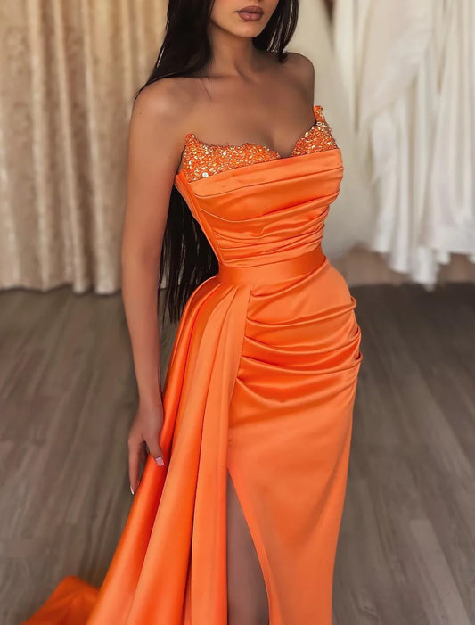 Evening Gown Sexy Dress Cocktail Party Court Train Sleeveless Strapless Bridesmaid Dress Satin with Beading Sequin simple gentle atmospheric and unique desi Bring summer colors to enhance whiteness