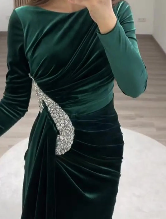 Evening Gown Vintage Black Dress Plus Size Formal Velvet Christmas Red Green Dress Floor Length Long Sleeve Off Shoulder Fall Wedding Reception with Rhinestone Slit simple gentle atmospheric and unique desi Bring summer colors to enhance whiteness