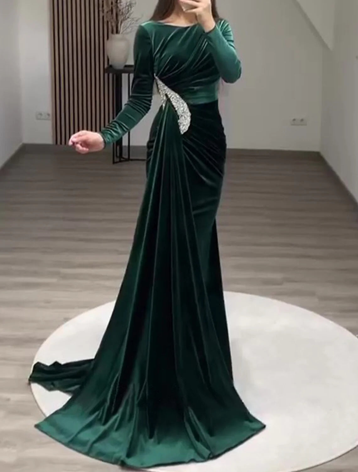Evening Gown Vintage Black Dress Plus Size Formal Velvet Christmas Red Green Dress Floor Length Long Sleeve Off Shoulder Fall Wedding Reception with Rhinestone Slit simple gentle atmospheric and unique desi Bring summer colors to enhance whiteness