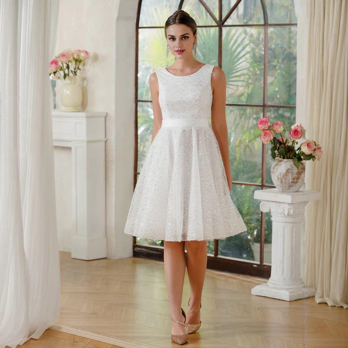 Fabulous A-Line Tulle Polyester Scoop Sleeveless Off White Prom Dress With Sequined Simple gentle atmospheric and unique design  ﻿